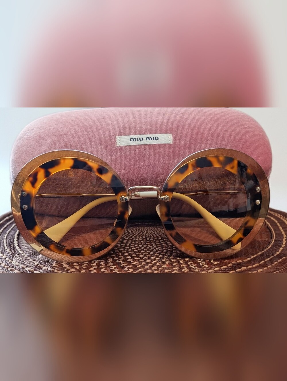 Like New Miu Miu Reveal 10RS Tortoiseshell Round Sunglasses - Brown/Amber